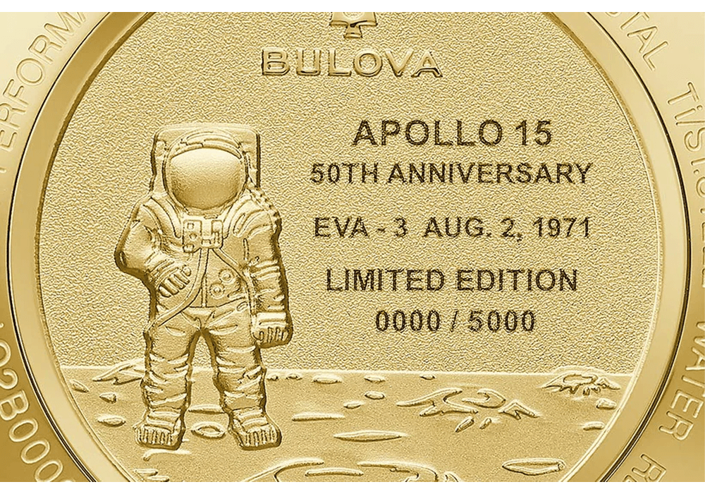 nap-lung-dong-ho-bulova-Lunar-Pilot-Apollo-15-Gold-Chronograph-Limited-Edition (1)